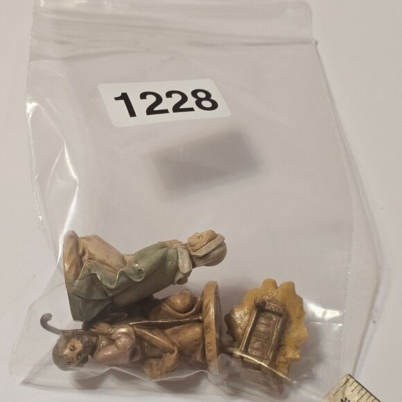 Vintage Nativity Figurines 3-Pc Set  Holy Family Made In Italy Collectible Decor - Picture 11 of 11